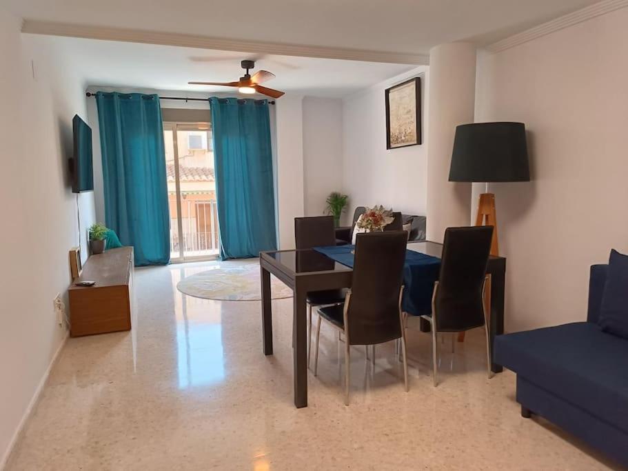 Gilet Senderismo Bici Parking 20 Min Valencia Apartment Екстериор снимка