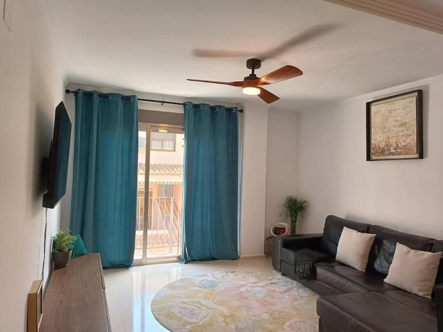 Gilet Senderismo Bici Parking 20 Min Valencia Apartment Екстериор снимка